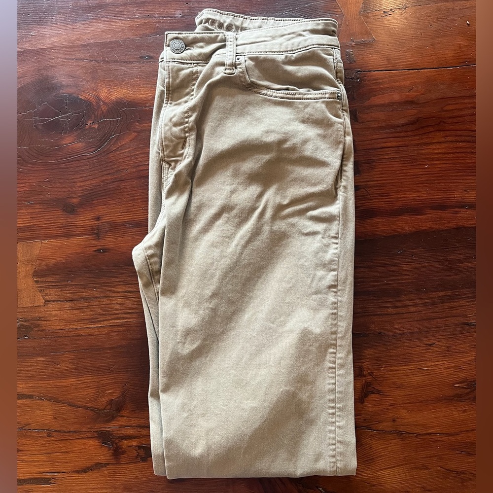 American Eagle Outfitters Khaki Chinos